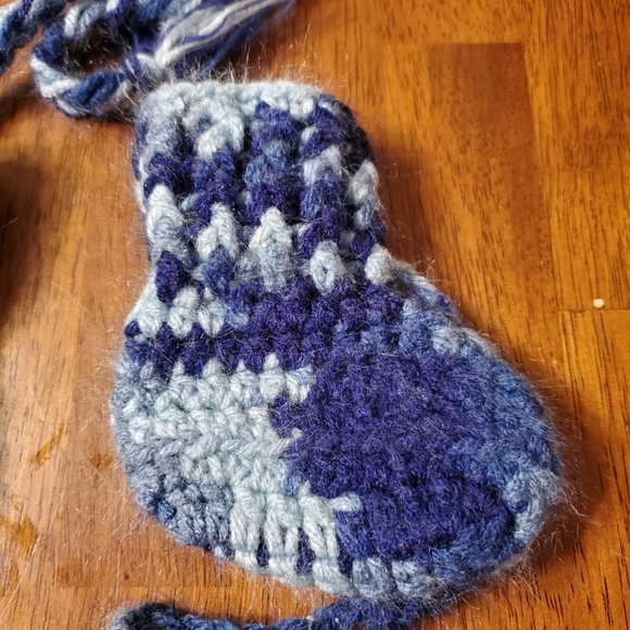0-6 Month - Handmade Hat and Booties - Blue - Picture 4 of 4
